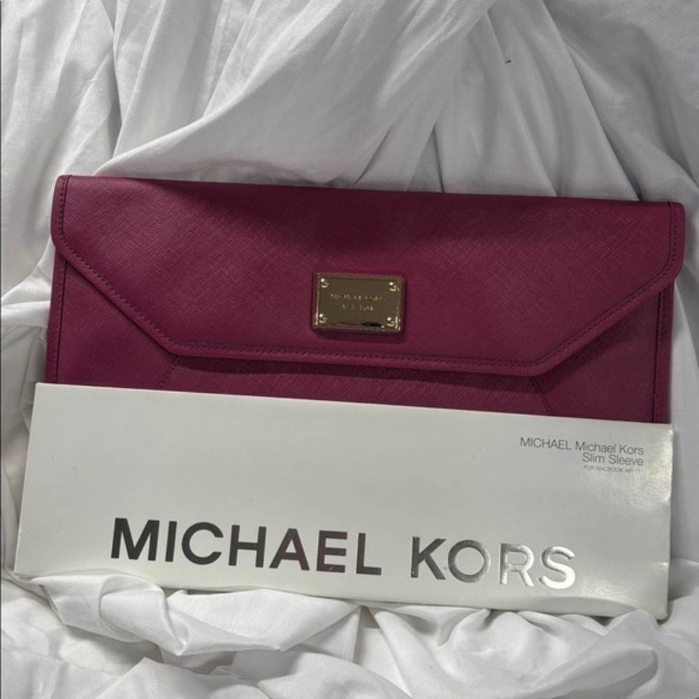 Michael Kors slim sleeve snap close Peony Saf Macbook Air 11” purse bag